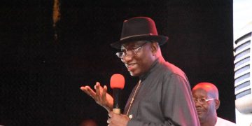 Goodluck Jonathan Commissions Flood Control Projects, Others In Akwa Ibom State