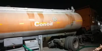 Tanker Tire Explodes In Surulere: Causes Pandemonium